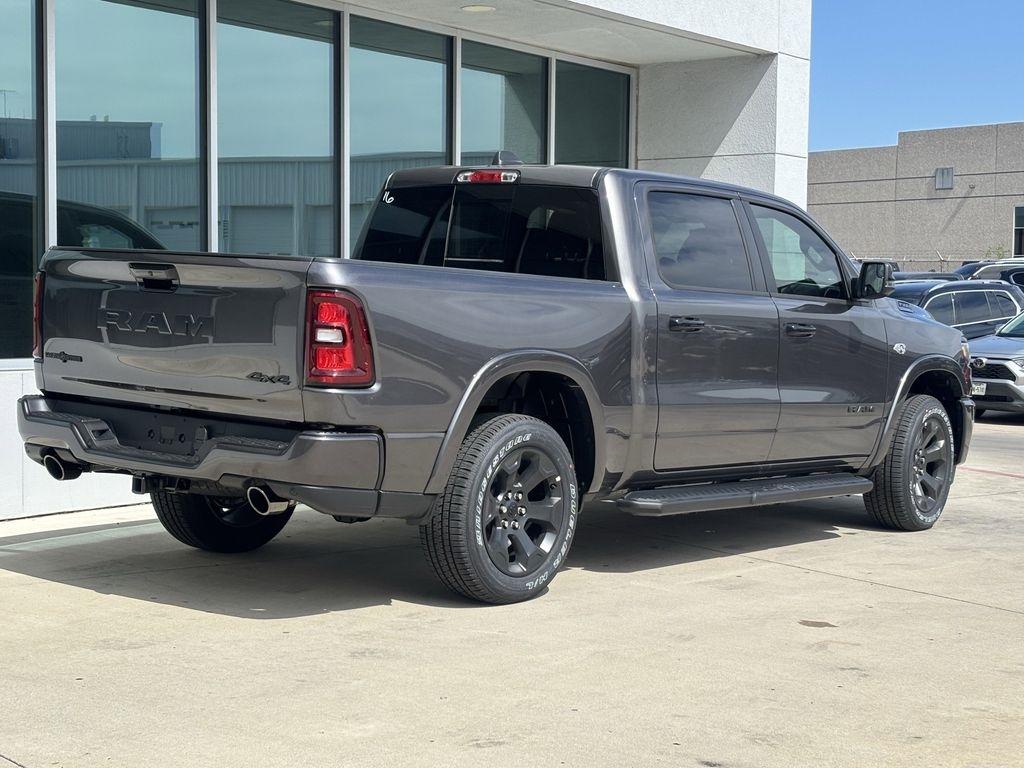 RAM 1500 Big Horn Crew Cab SWB 4WD 2026