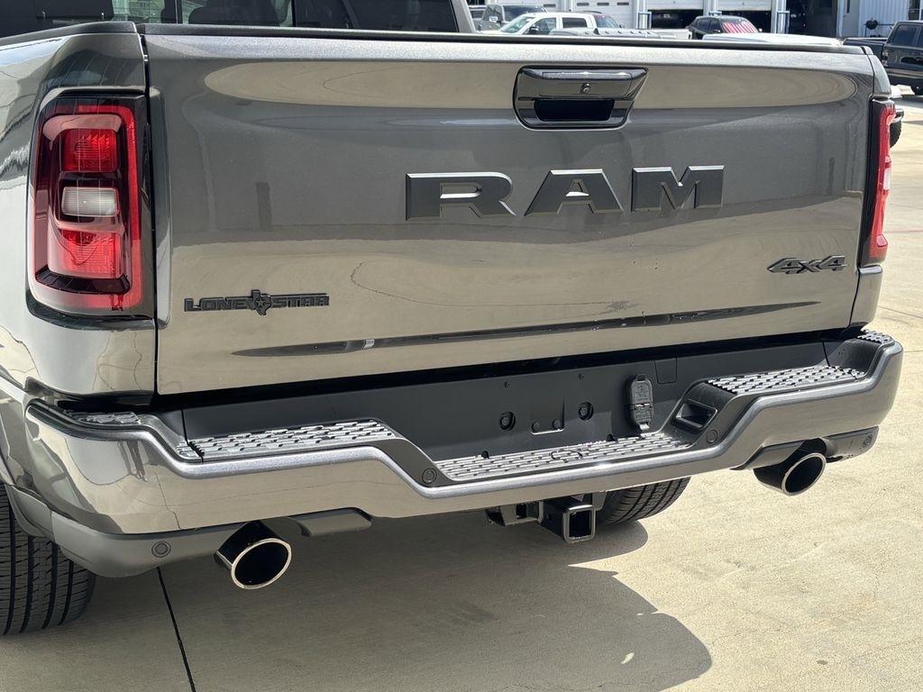 RAM 1500 Big Horn Crew Cab SWB 4WD 2026