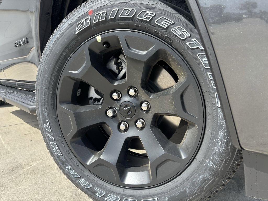 RAM 1500 Big Horn Crew Cab SWB 4WD 2026