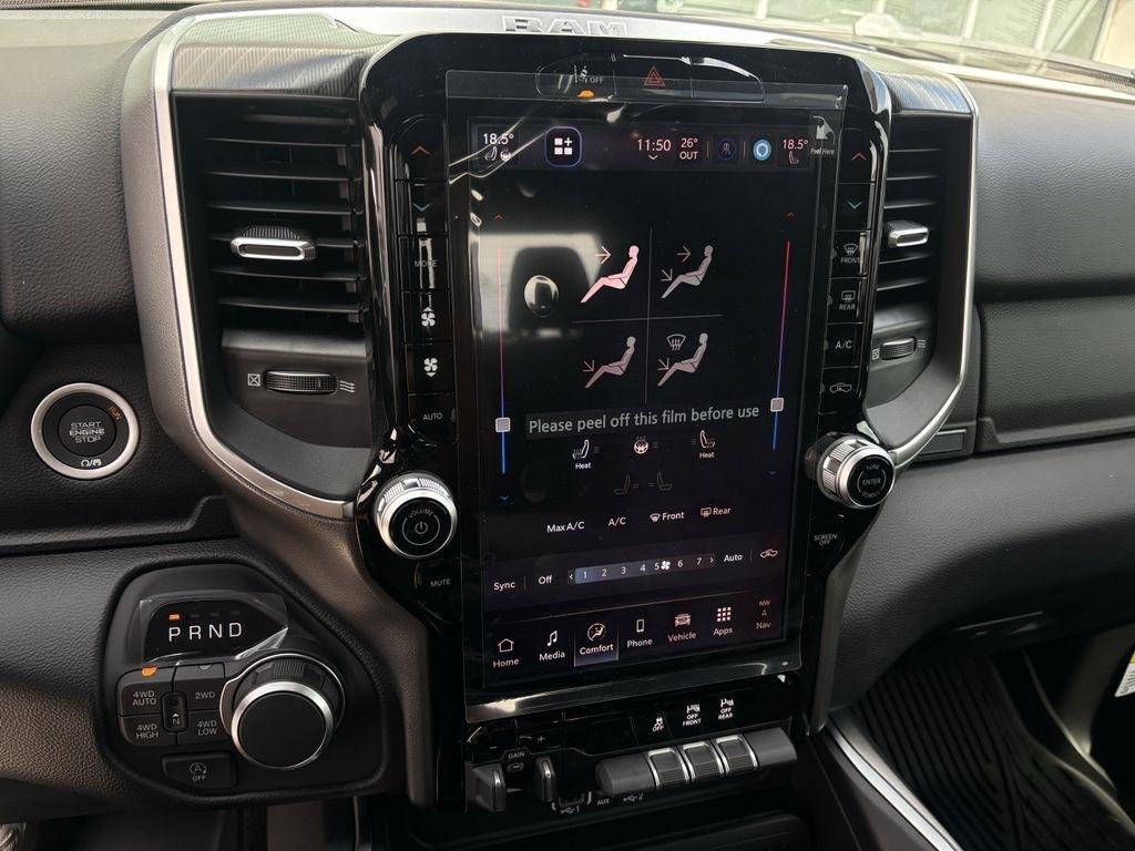 RAM 1500 Big Horn Crew Cab SWB 4WD 2026