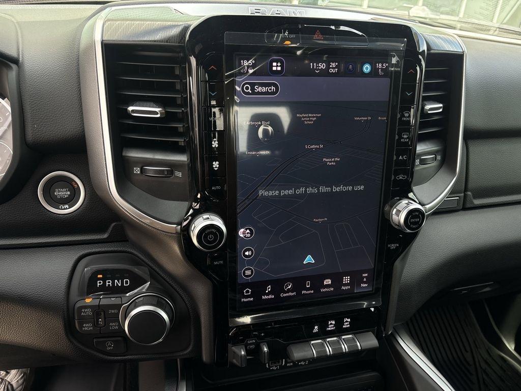 RAM 1500 Big Horn Crew Cab SWB 4WD 2026