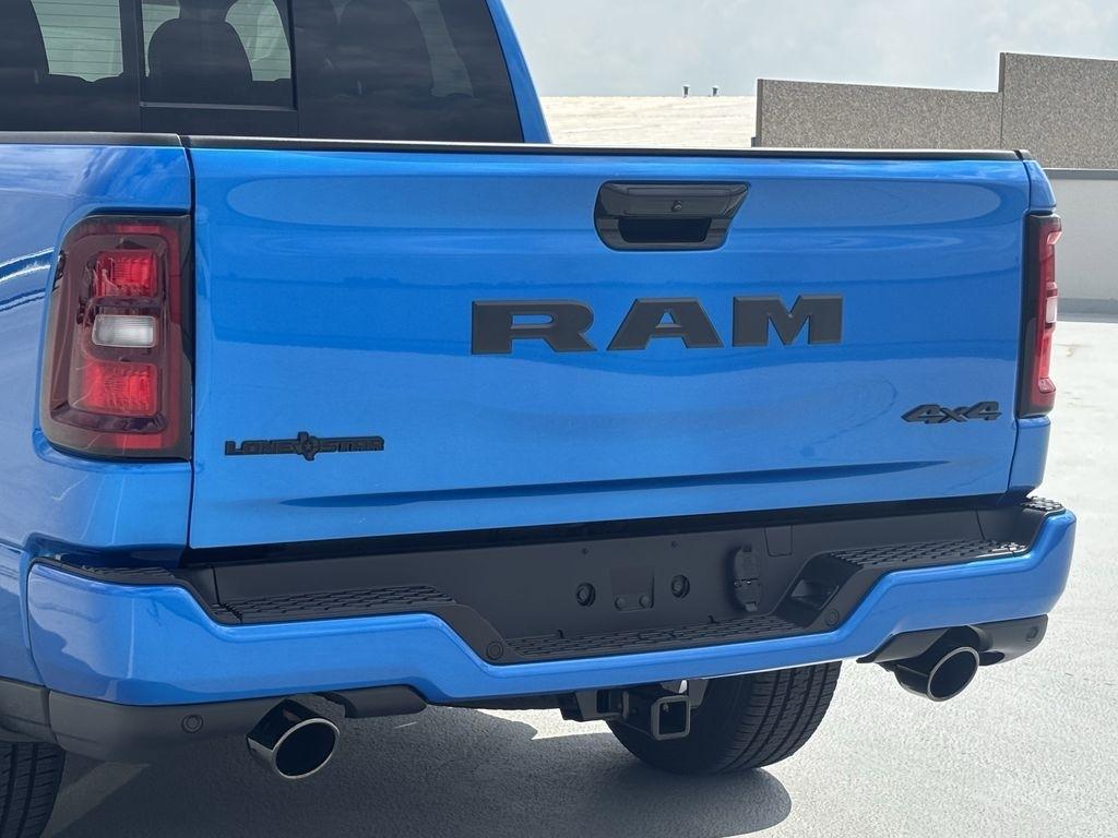 RAM 1500 Big Horn Crew Cab SWB 4WD 2026