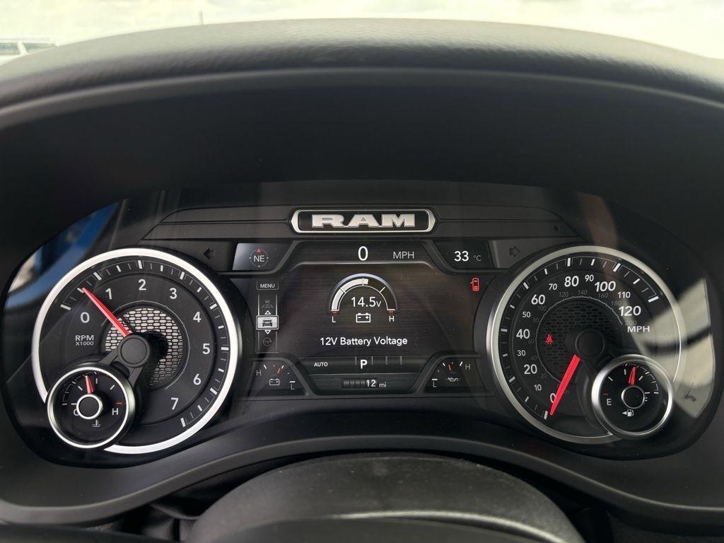 RAM 1500 Big Horn Crew Cab SWB 4WD 2026