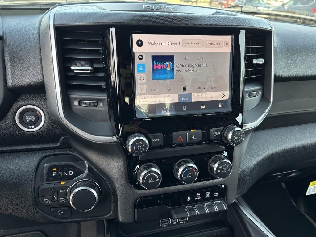 RAM 1500 Tradesman Crew Cab SWB 4WD 2026