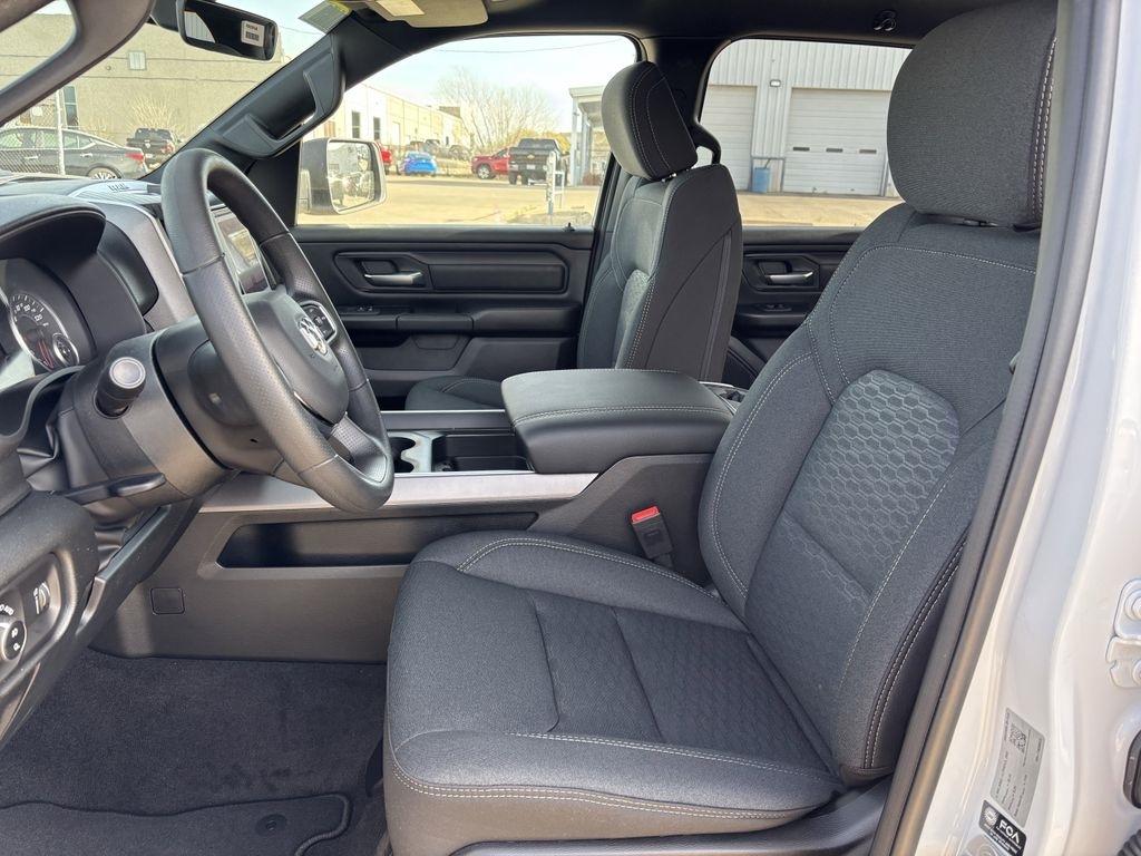 RAM 1500 Tradesman Crew Cab SWB 4WD 2026