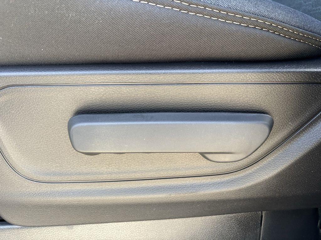 RAM 1500 Tradesman Crew Cab SWB 4WD 2026