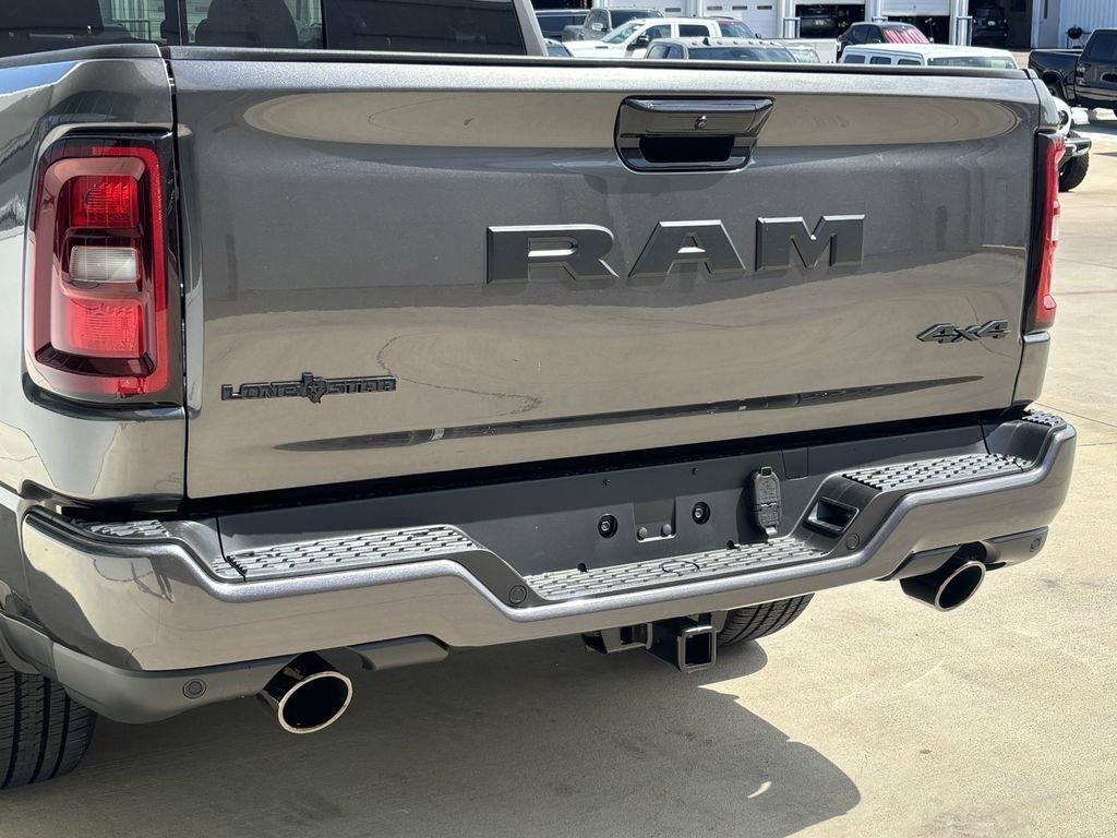 RAM 1500 Big Horn Crew Cab SWB 4WD 2026