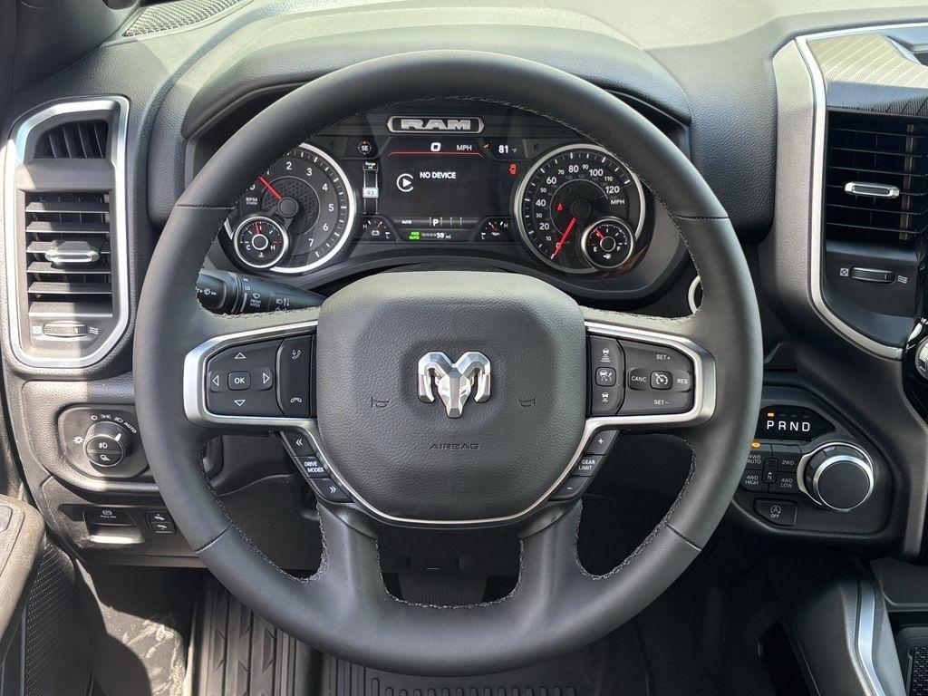 RAM 1500 Big Horn Crew Cab SWB 4WD 2026