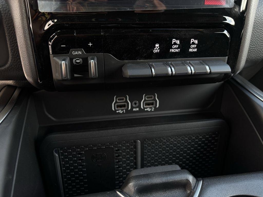 RAM 1500 Big Horn Crew Cab SWB 4WD 2026