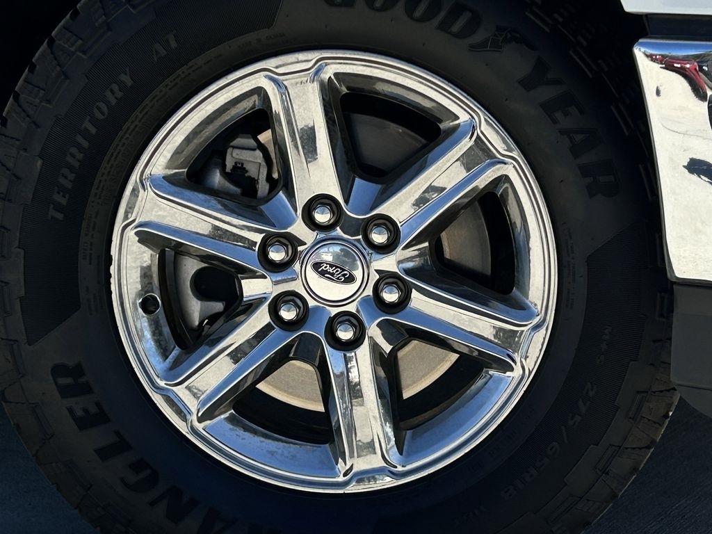 Ford F-150 XLT SuperCrew 4WD 2025