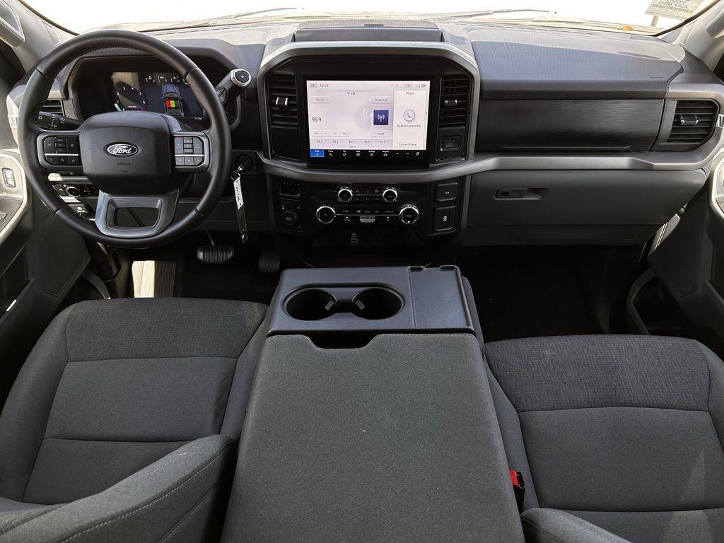 Ford F-150 XLT SuperCrew 4WD 2025