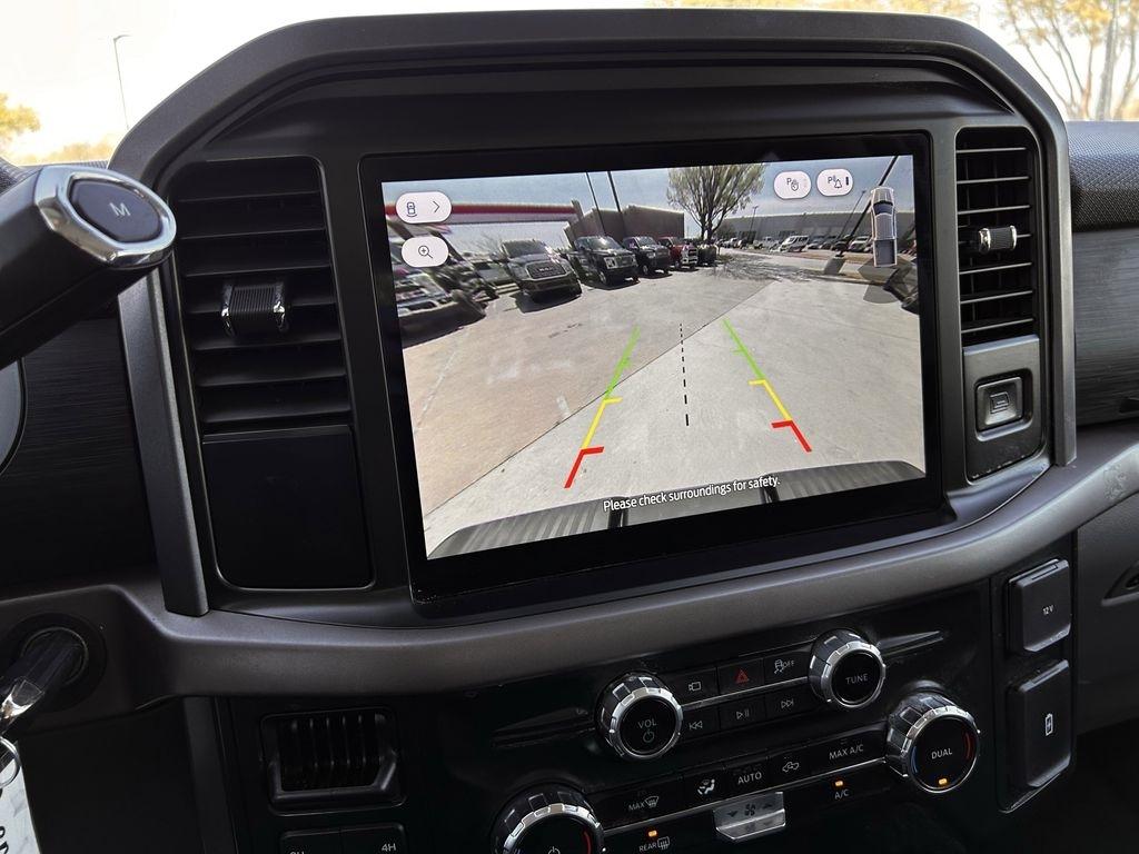 Ford F-150 XLT SuperCrew 4WD 2025