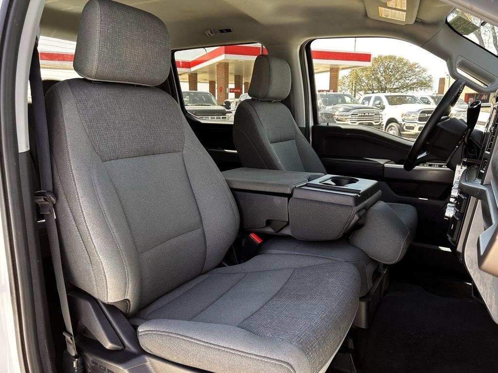 Ford F-150 XLT SuperCrew 4WD 2025