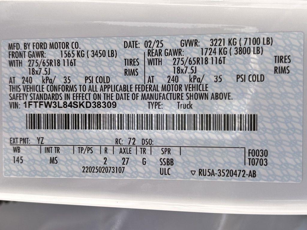 Ford F-150 XLT SuperCrew 4WD 2025