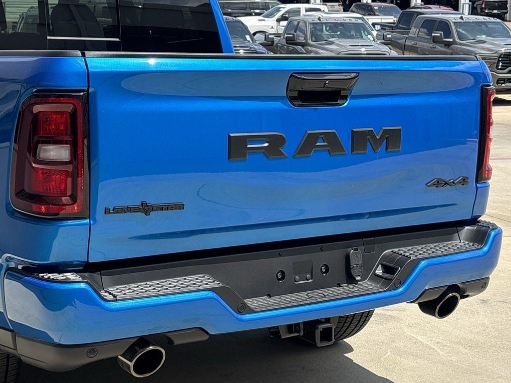 RAM 1500 Big Horn Crew Cab SWB 4WD 2026