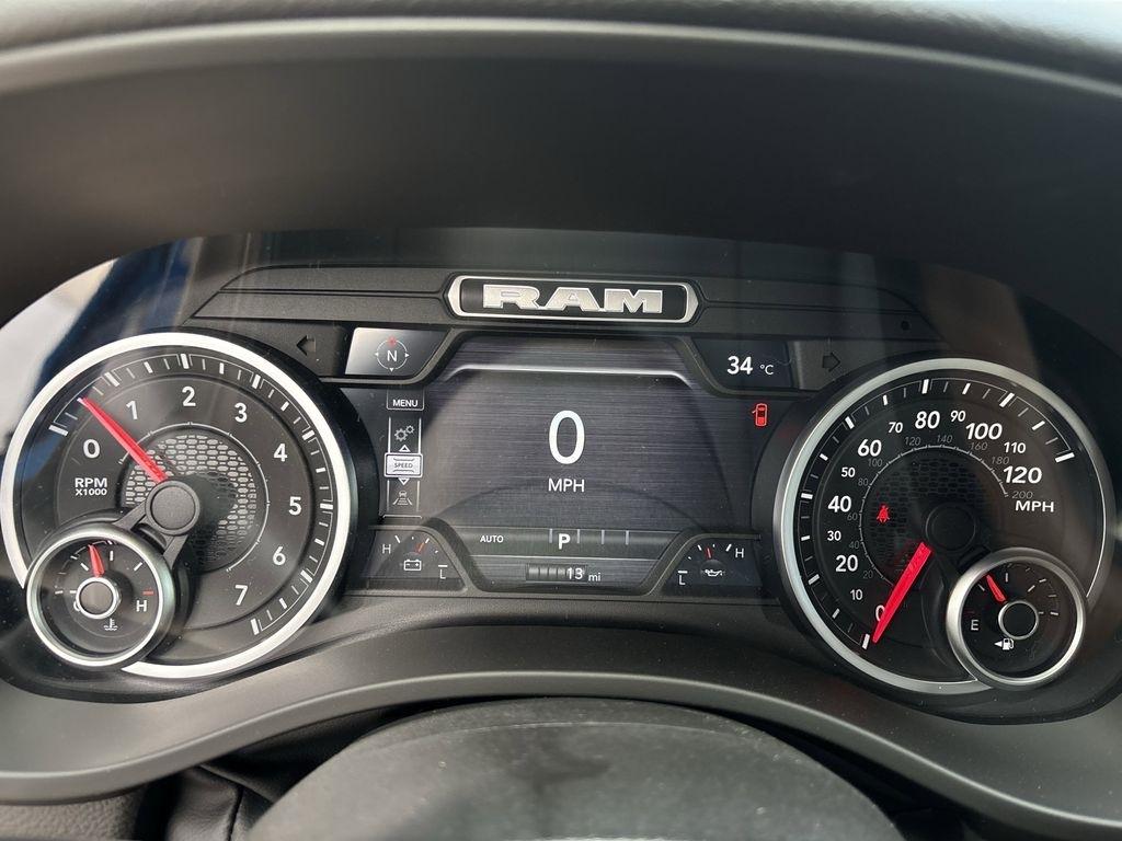 RAM 1500 Big Horn Crew Cab SWB 4WD 2026