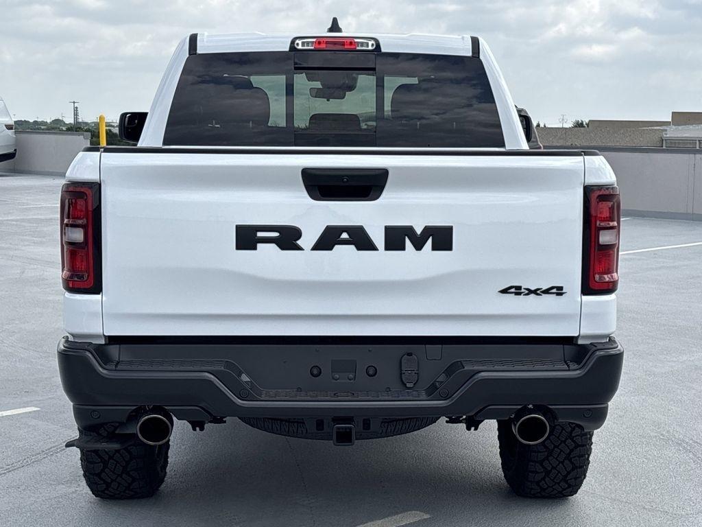RAM 1500 Tradesman Crew Cab SWB 4WD 2026