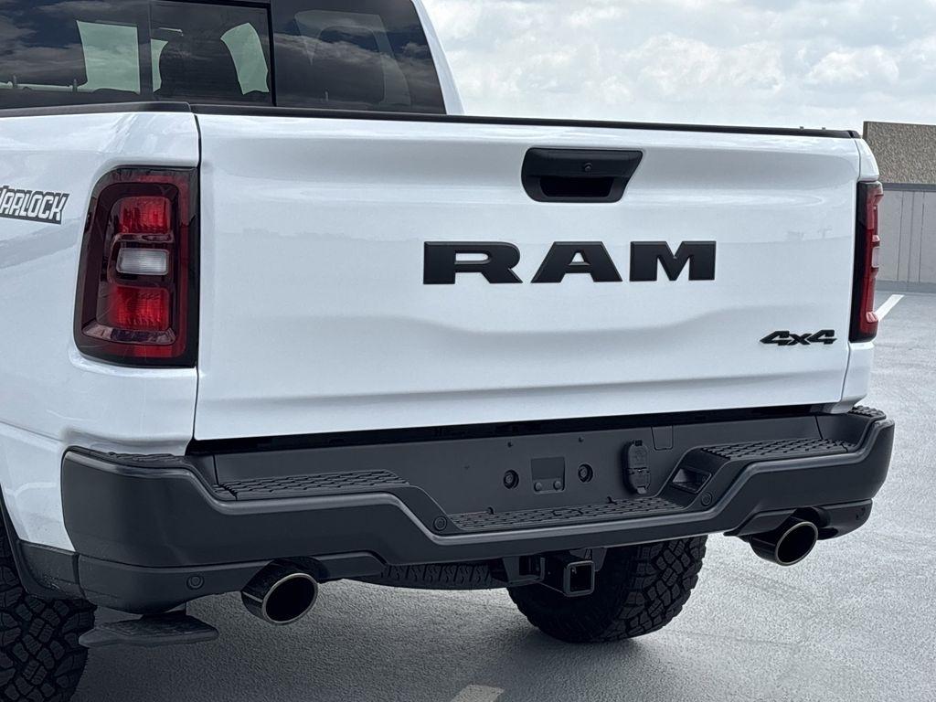 RAM 1500 Tradesman Crew Cab SWB 4WD 2026