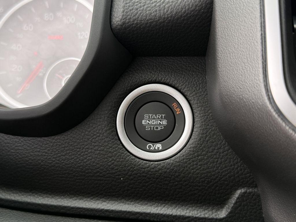 RAM 1500 Big Horn Crew Cab SWB 4WD 2026