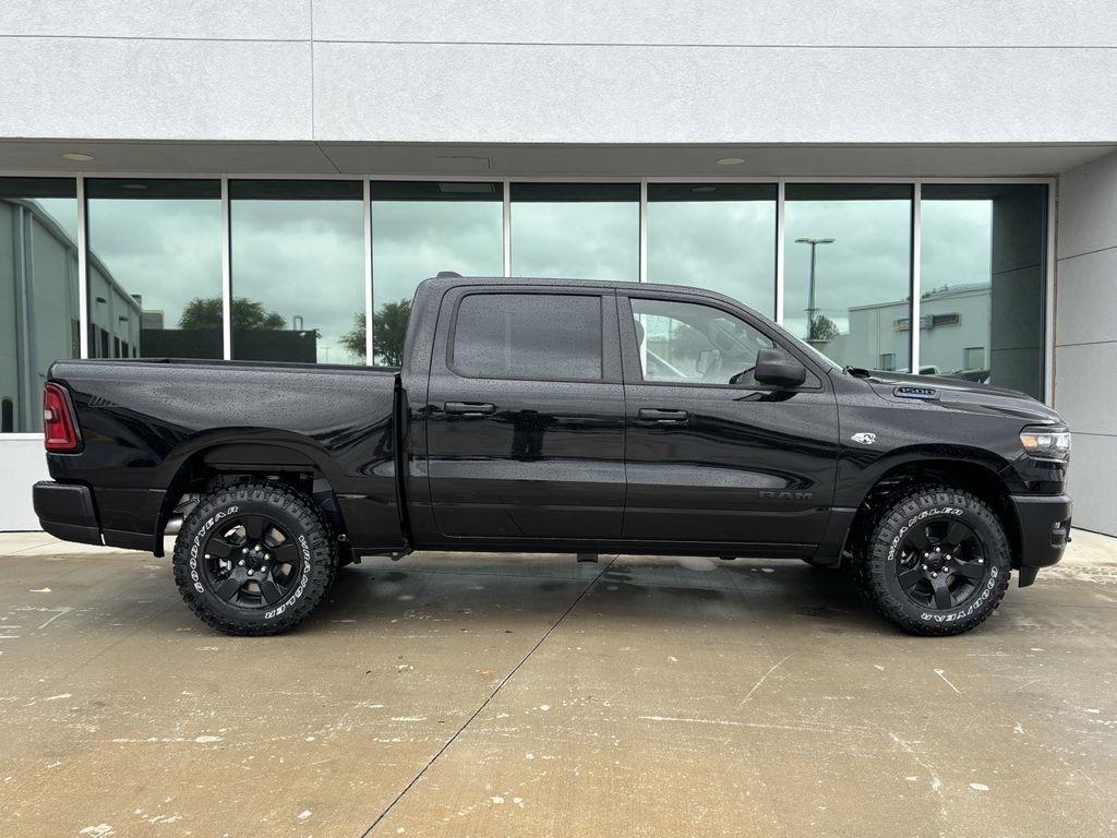 RAM 1500 Tradesman Crew Cab SWB 4WD 2026