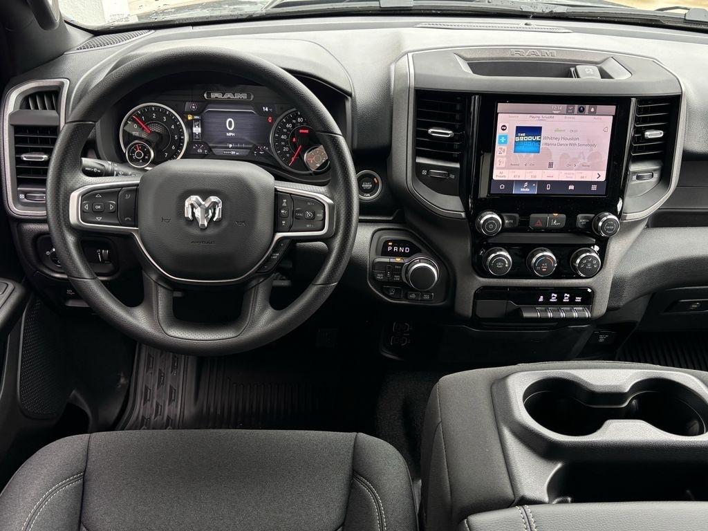 RAM 1500 Tradesman Crew Cab SWB 4WD 2026