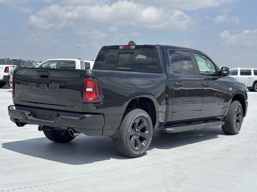 RAM 1500 Tradesman Crew Cab SWB 4WD 2026