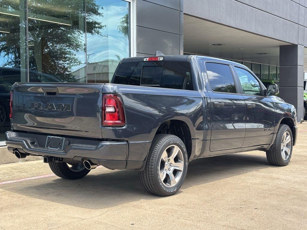 RAM 1500 Tradesman Crew Cab SWB 2WD 2026