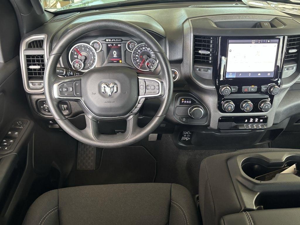 RAM 1500 Tradesman Crew Cab SWB 2WD 2026
