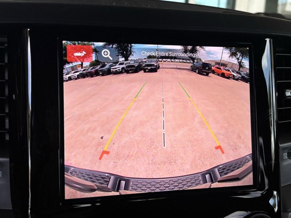 RAM 1500 Tradesman Crew Cab SWB 2WD 2026