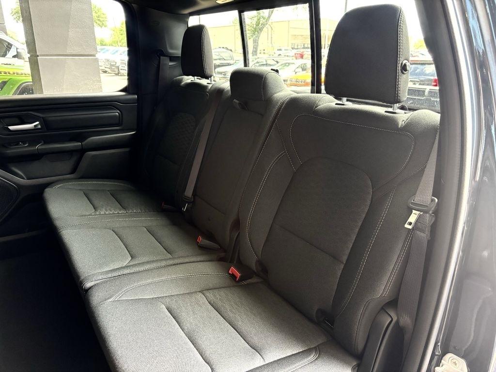 RAM 1500 Tradesman Crew Cab SWB 2WD 2026