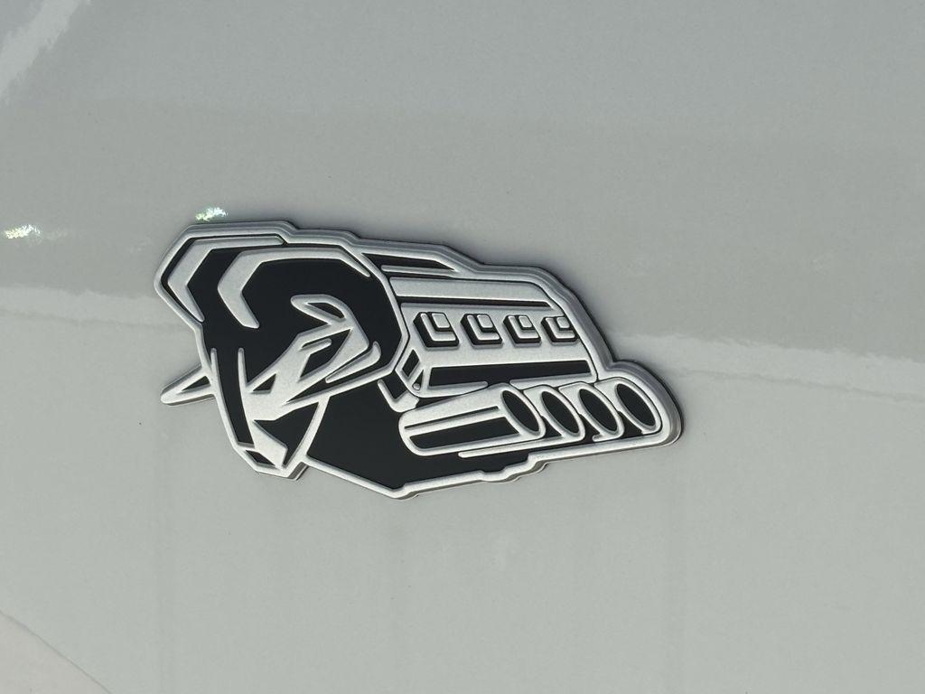 RAM 1500 Tradesman Crew Cab SWB 2WD 2026