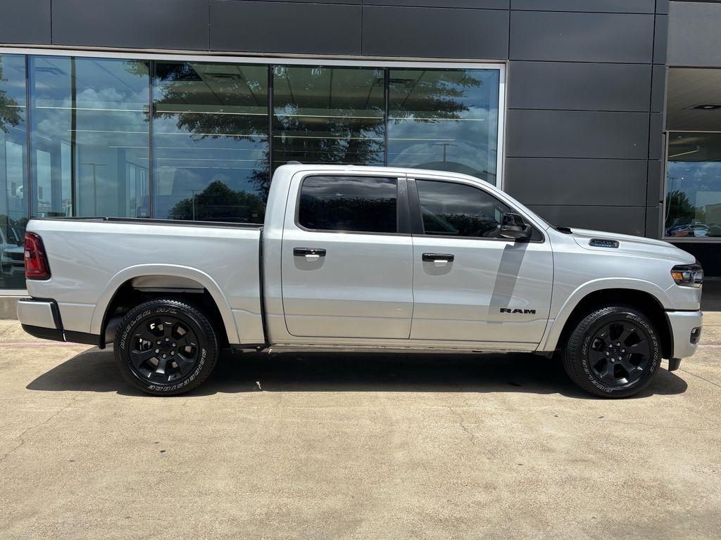 RAM 1500 Big Horn Crew Cab SWB 4WD 2026