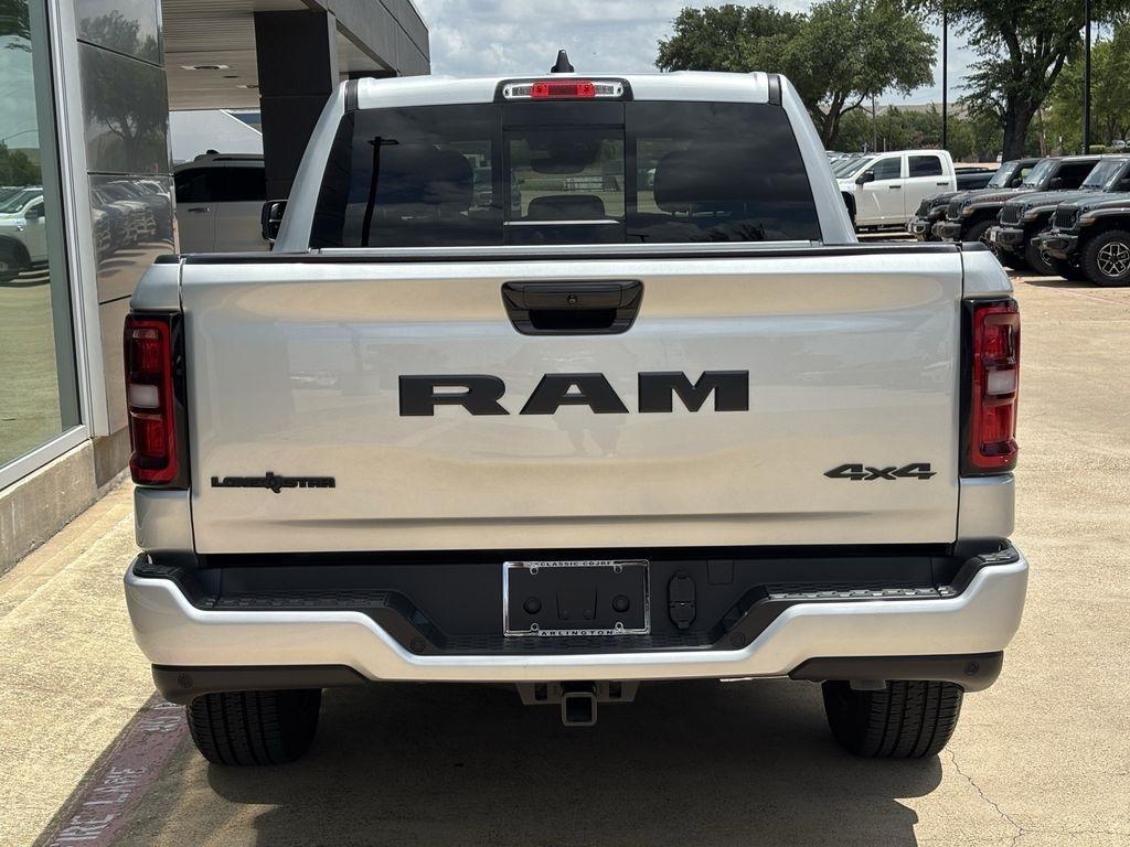 RAM 1500 Big Horn Crew Cab SWB 4WD 2026