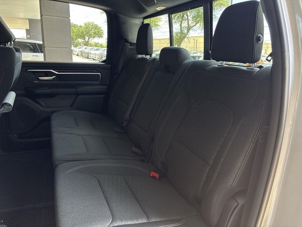RAM 1500 Big Horn Crew Cab SWB 4WD 2026