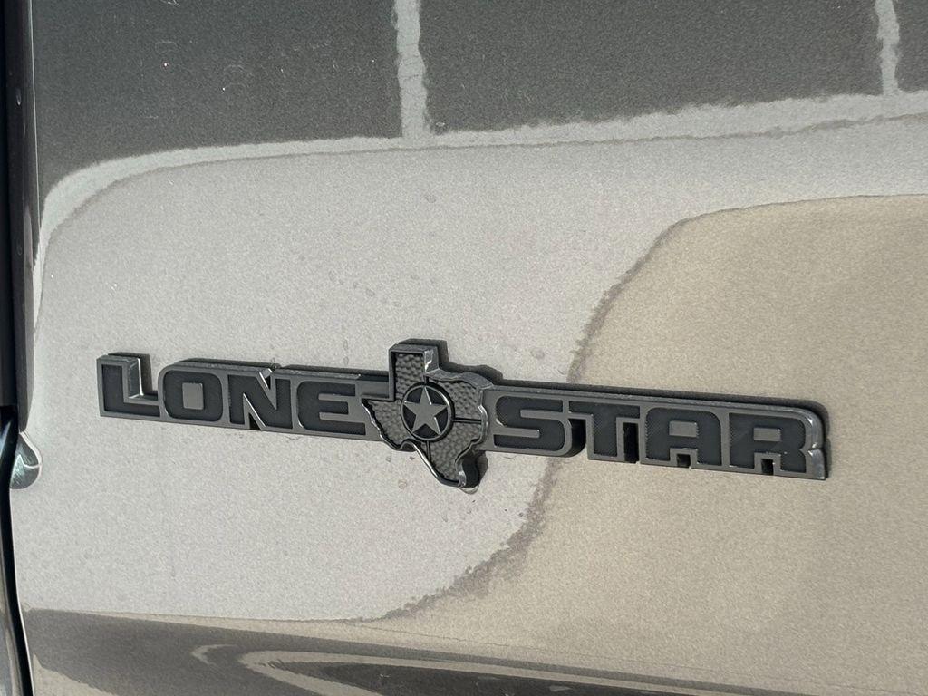 RAM 1500 Big Horn Crew Cab SWB 4WD 2026