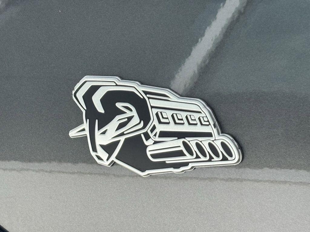 RAM 1500 Big Horn Crew Cab SWB 4WD 2026