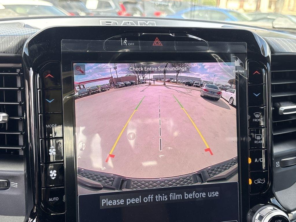 RAM 1500 Big Horn Crew Cab SWB 4WD 2026