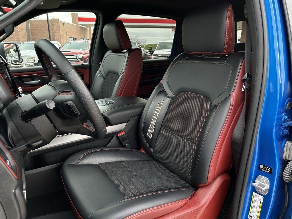 RAM 1500 Rebel Crew Cab SB 4WD 2025