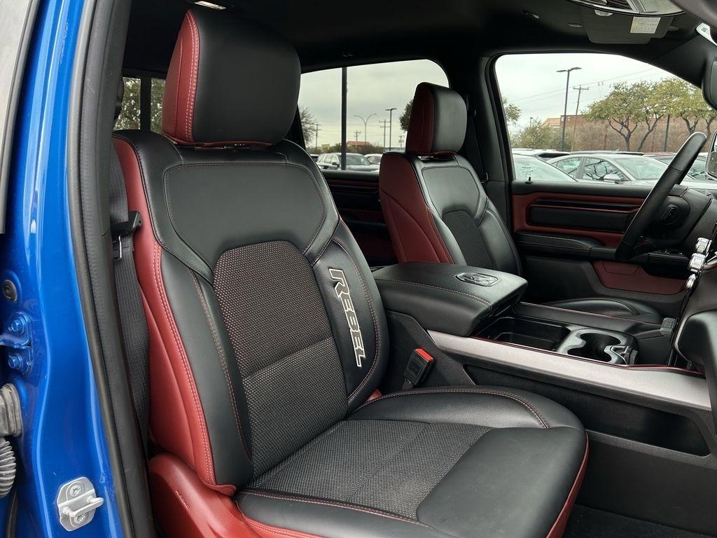 RAM 1500 Rebel Crew Cab SB 4WD 2025