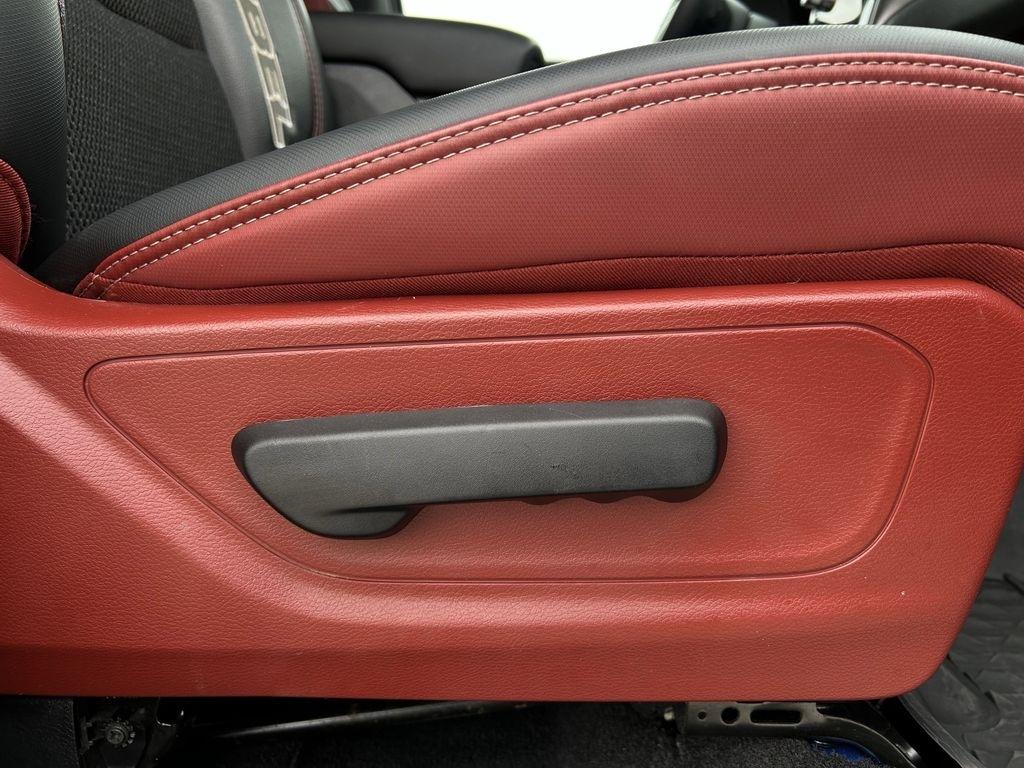 RAM 1500 Rebel Crew Cab SB 4WD 2025