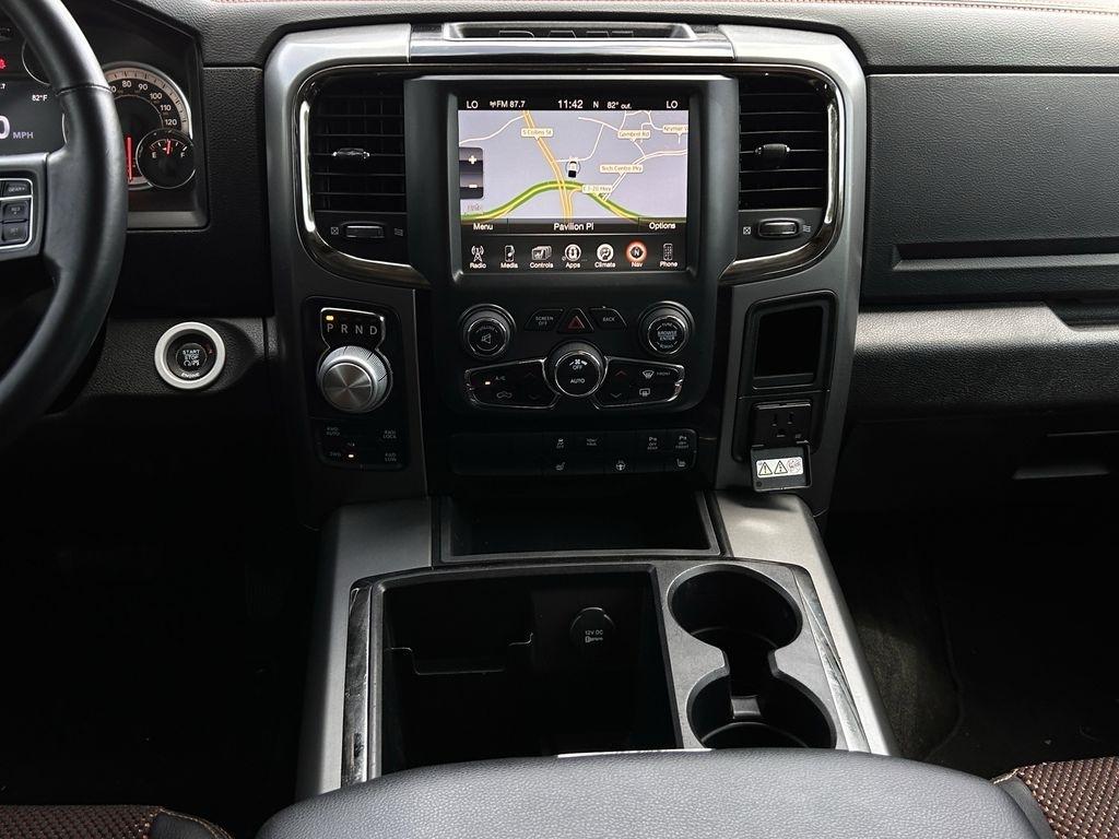 RAM 1500 Sport Crew Cab SWB 4WD 2015