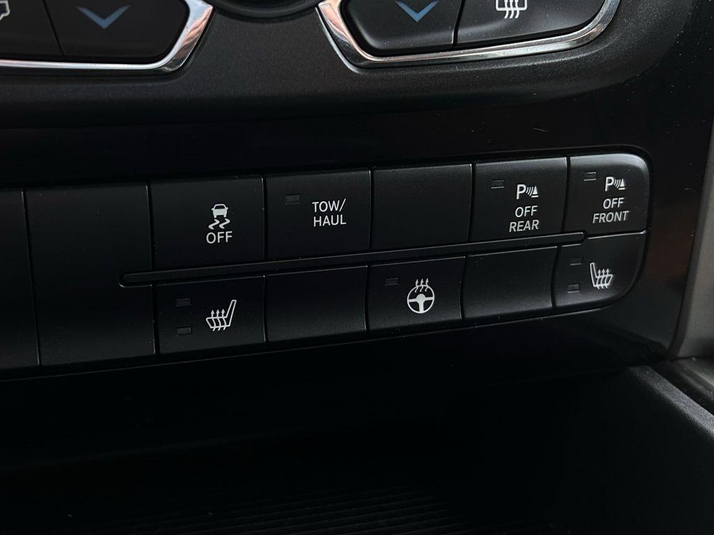 RAM 1500 Sport Crew Cab SWB 4WD 2015