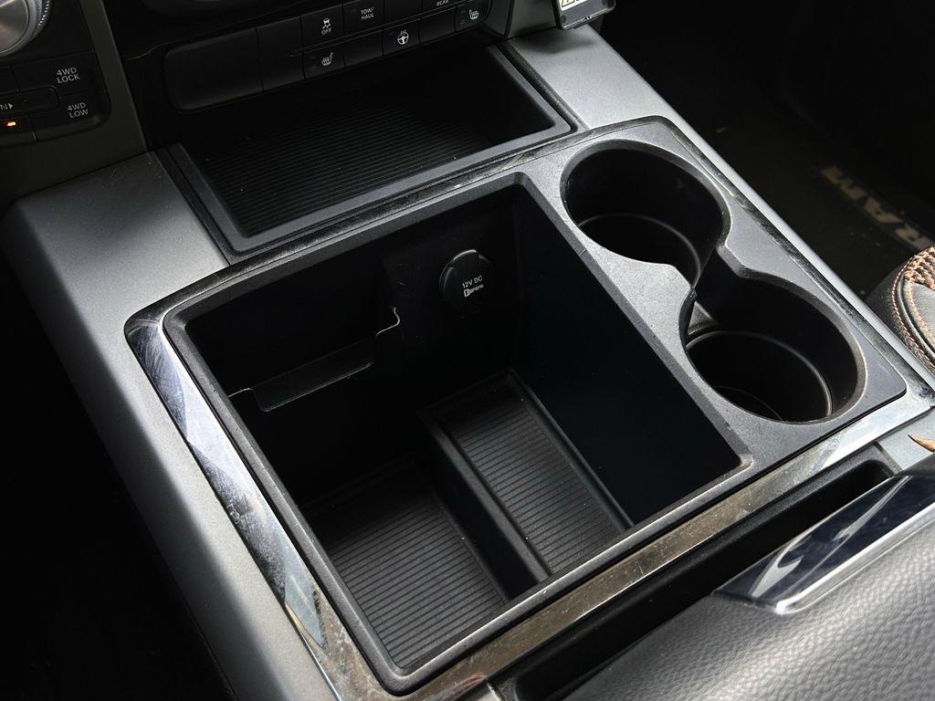 RAM 1500 Sport Crew Cab SWB 4WD 2015