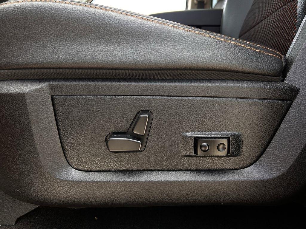 RAM 1500 Sport Crew Cab SWB 4WD 2015