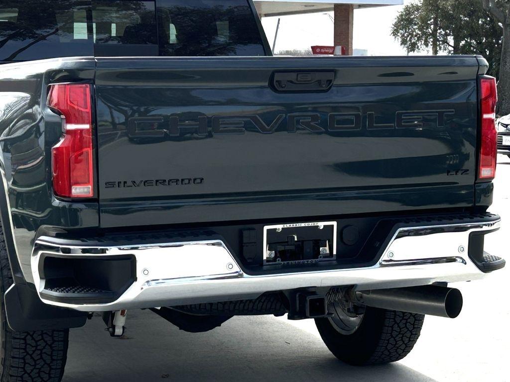 Chevrolet Silverado 2500HD  2025