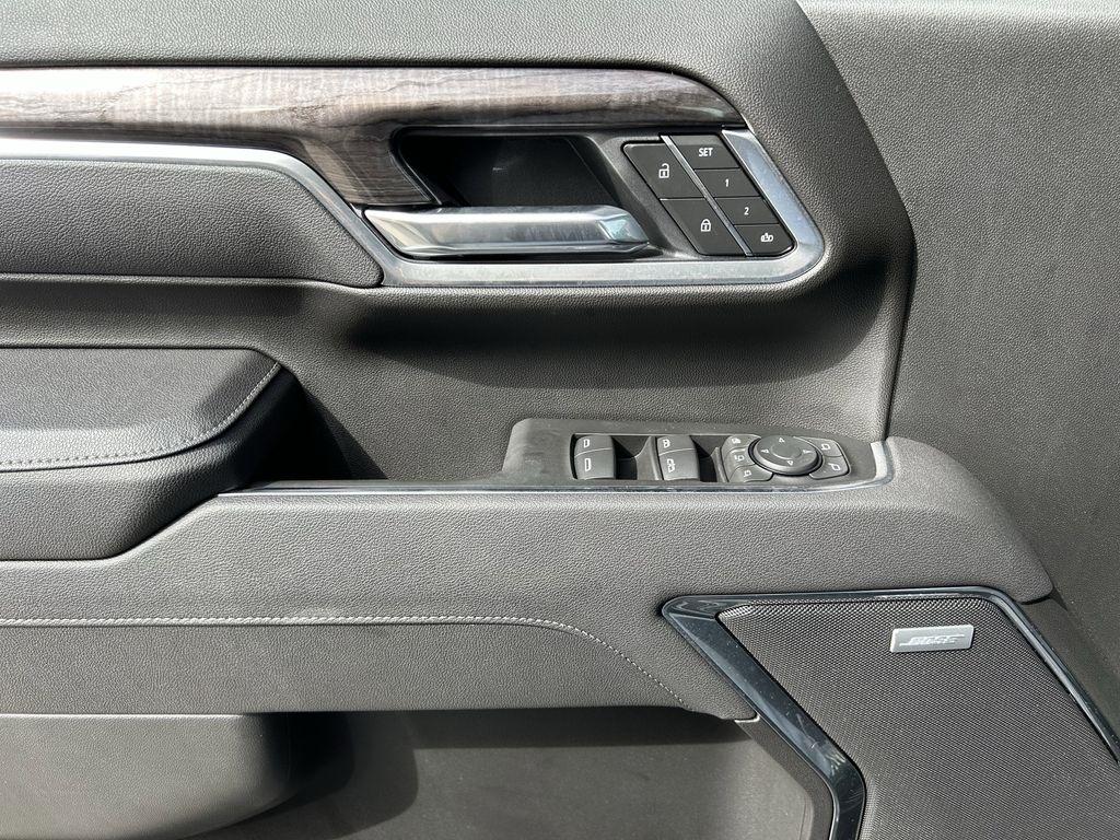 Chevrolet Silverado 2500HD  2025