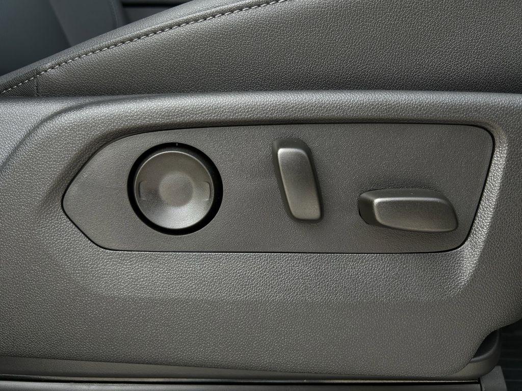 Chevrolet Silverado 2500HD  2025