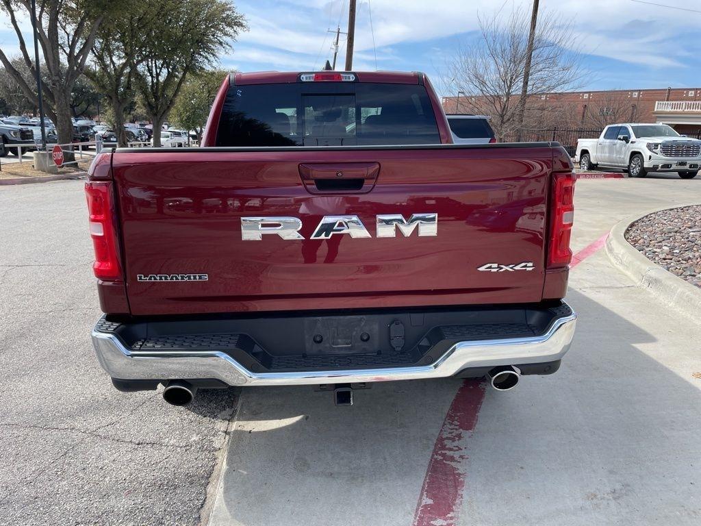 RAM 1500 Laramie Crew Cab SWB 4WD 2025