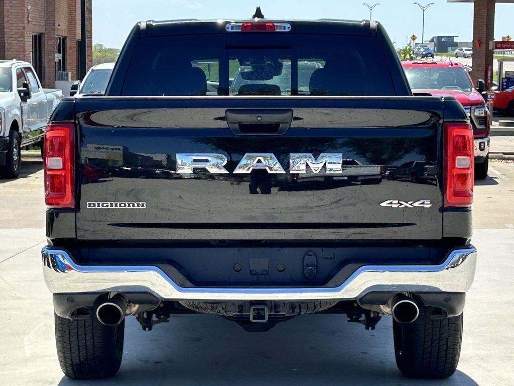 RAM 1500 Big Horn Crew Cab SWB 4WD 2025