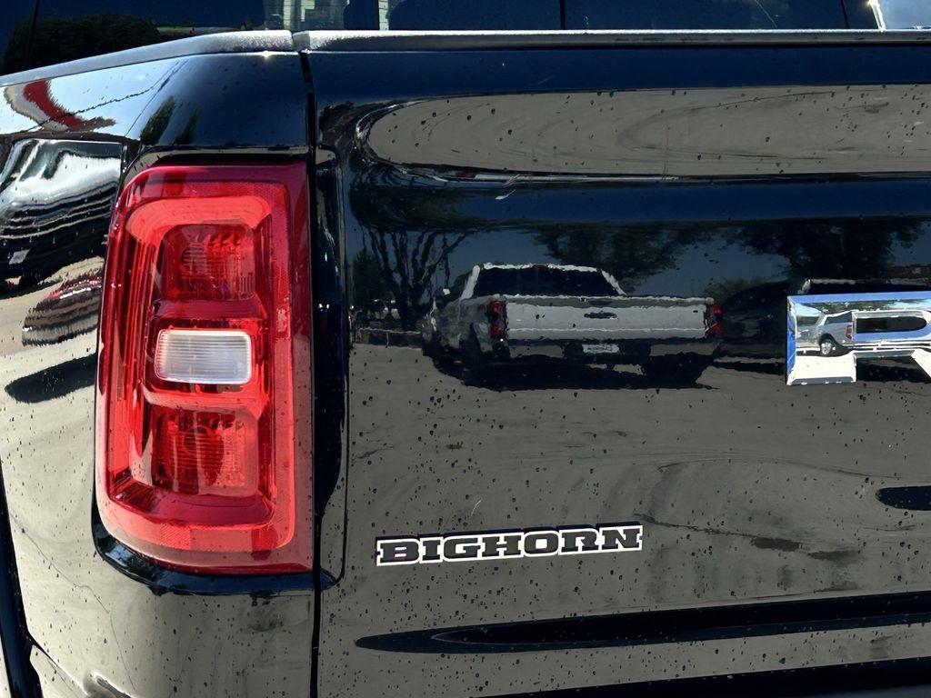 RAM 1500 Big Horn Crew Cab SWB 4WD 2025